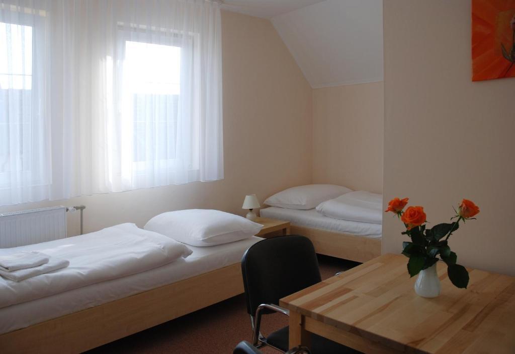 Hotel Penzion Duo Mladá Boleslav Habitación foto